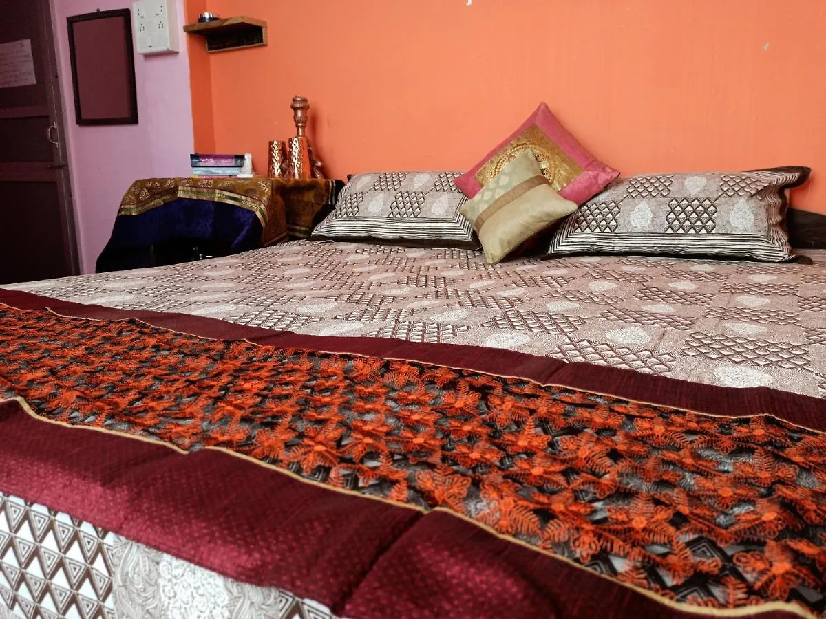Stay Inn Riverside Benares